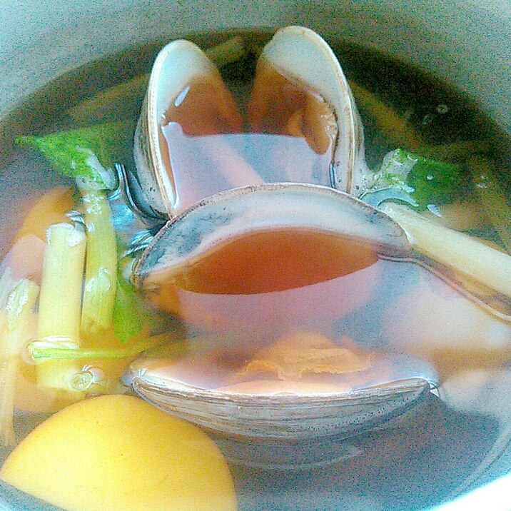はまぐり根三つ葉かまぼこの和風スープ